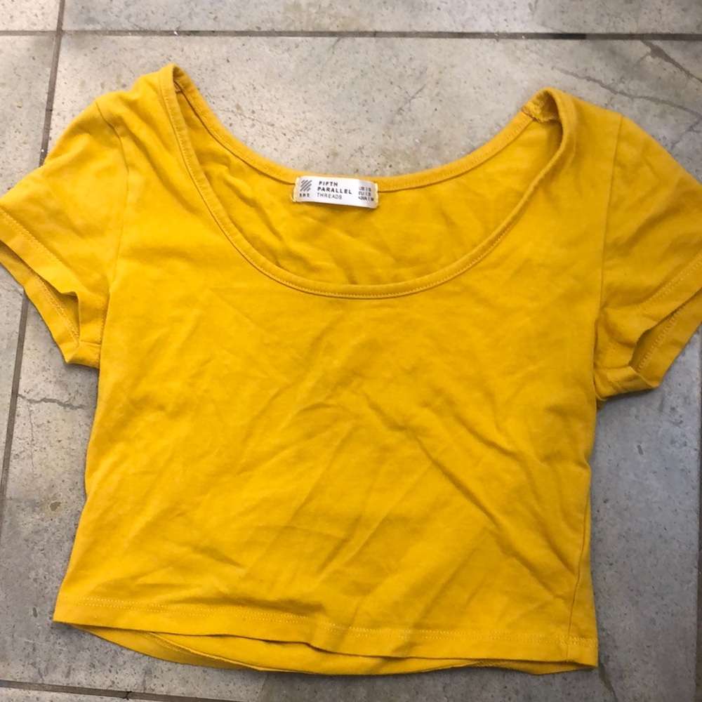 crop top